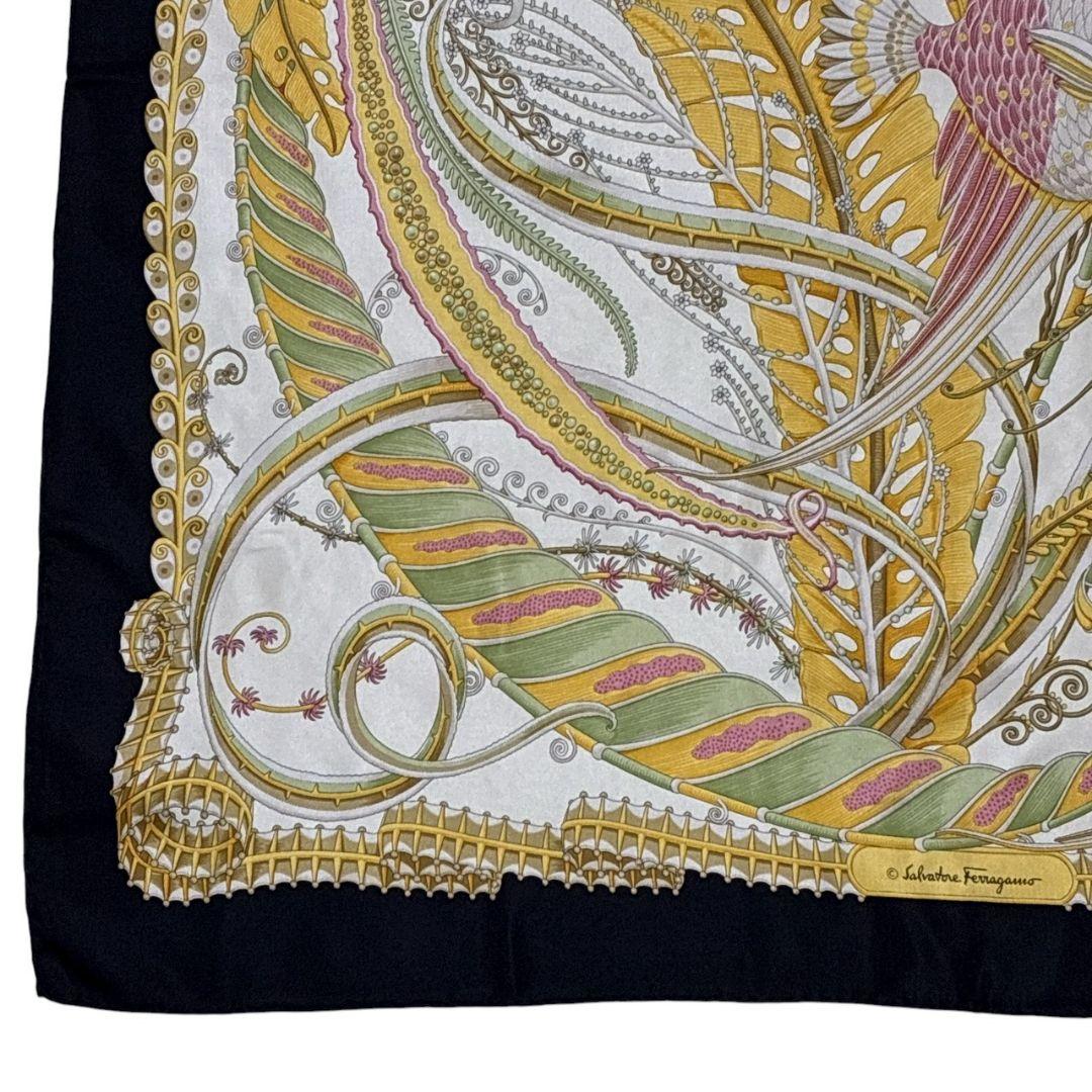 【極美品】フェラガモ シルク イタリア製 熱帯魚 大判スカーフ ストール