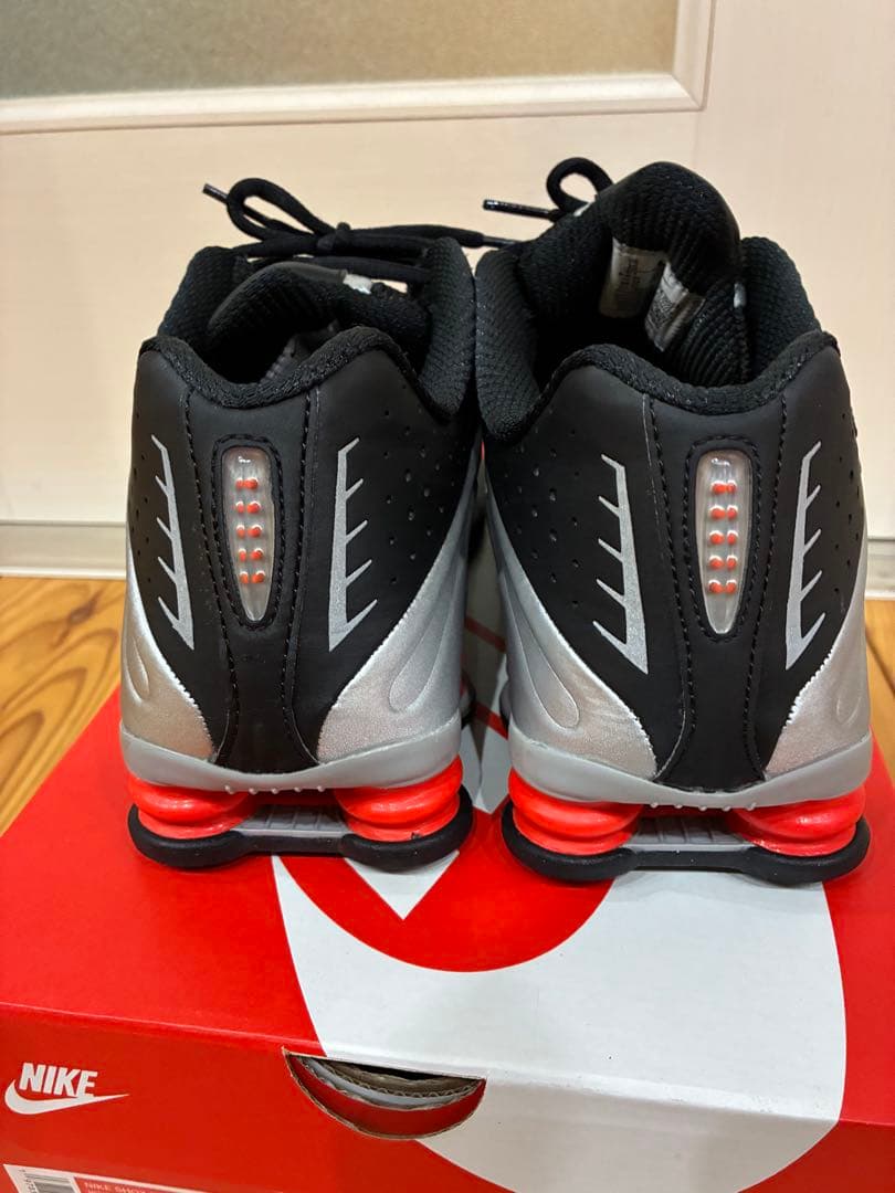 【美品】Nike Shox R4 28cm ナイキショックス