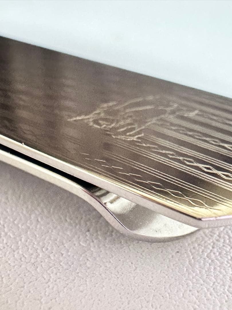 BURBERRY バーバリー マネークリップ 札ばさみ シルバー系　鏡面仕上げ