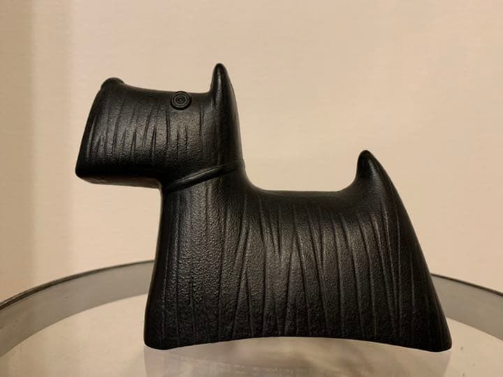 希少　スティグリンドベリ　ブラックのテリア貯金箱