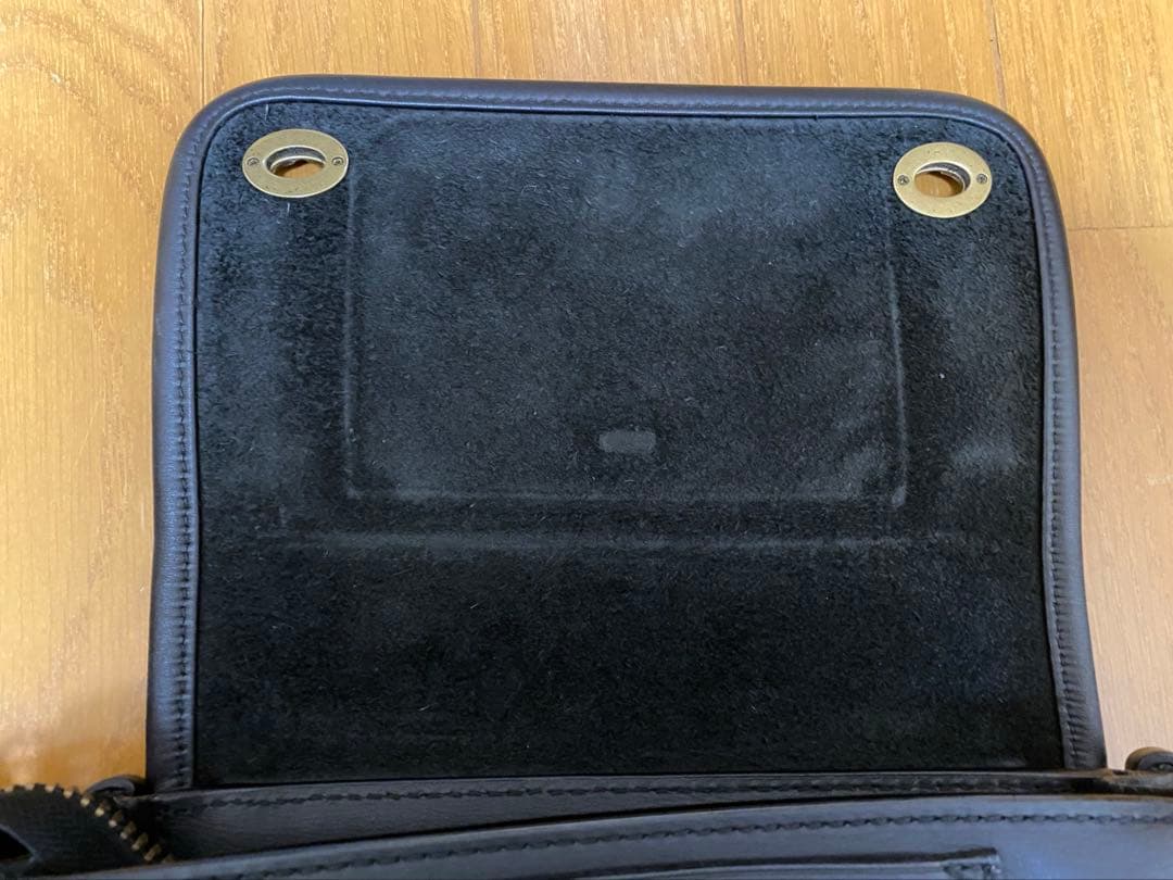 COACH レガシー レザーボディバッグ　美品