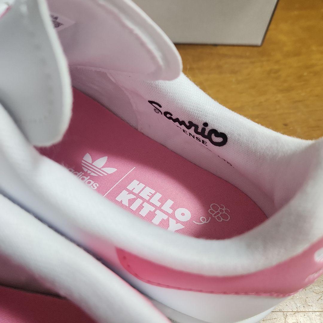 新品◯アディダス◯ハローキティ×アディダス オリジナルス スタンスミス ２４cm