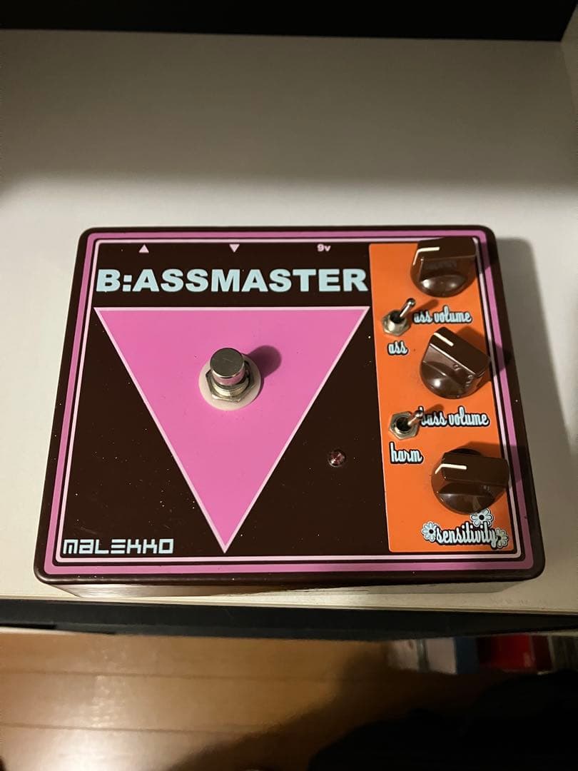 ベース Malekko Heavy Industry B:ASSMASTER