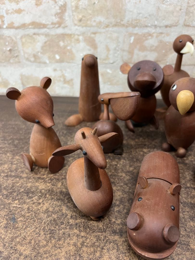 E2【used】 千趣会 ロイヤルペット 12種 木製置き場