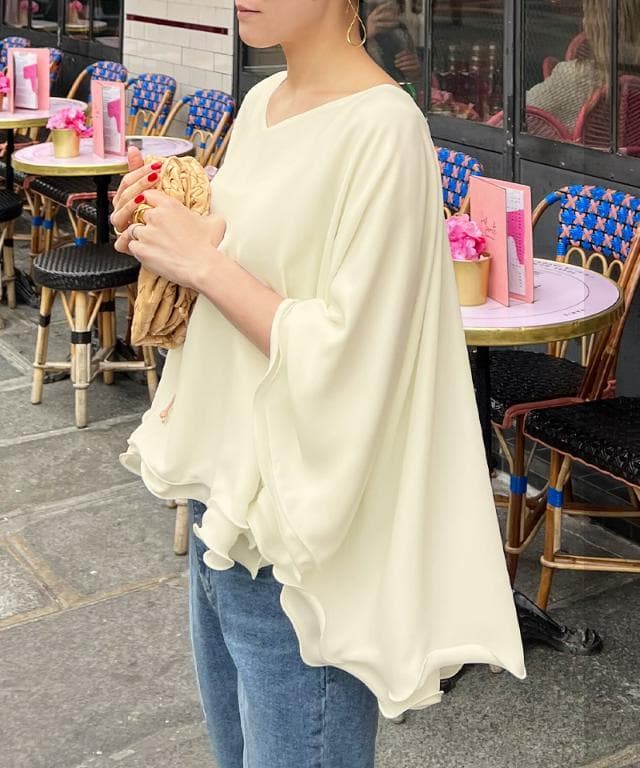 JENNE フラワーメローケープ　ホワイト　L　新品タグ付き