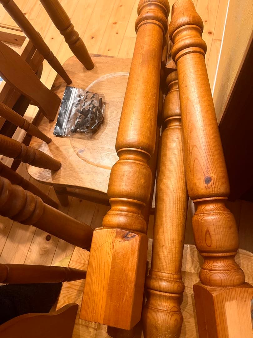 無垢パイン材ダイニングテーブル　おしゃれ