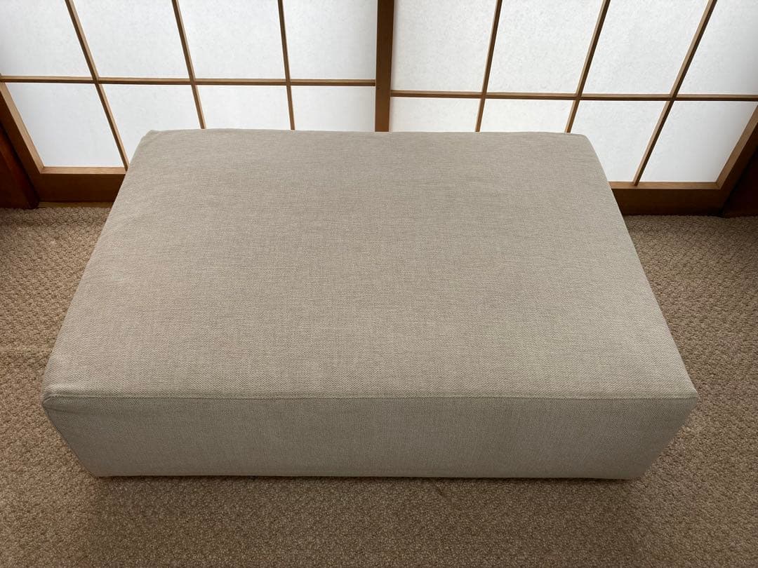 オットマン　MIO more 布張り