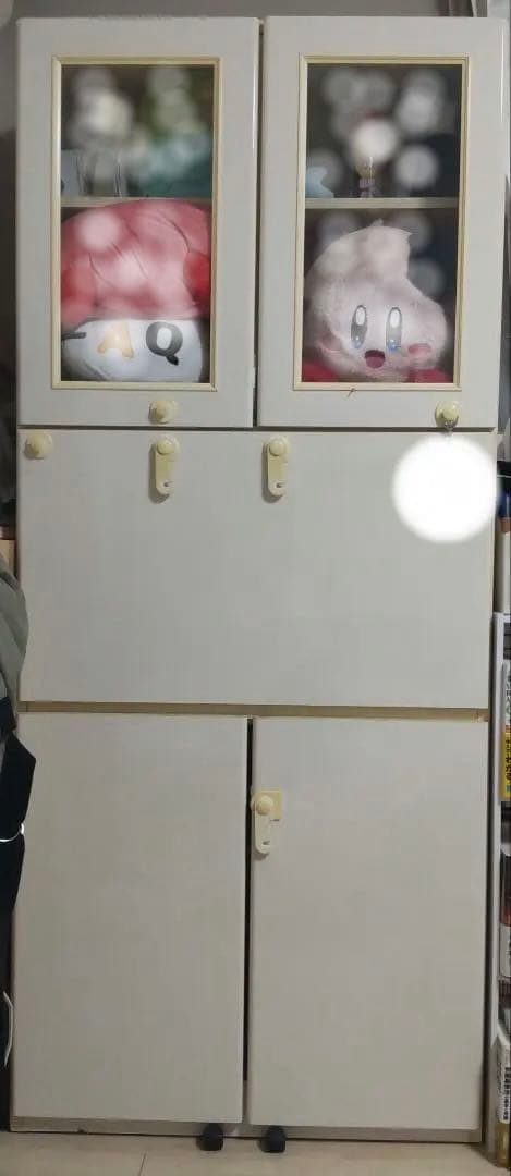 ホワイトキャビネット ガラス扉付き 収納デスク