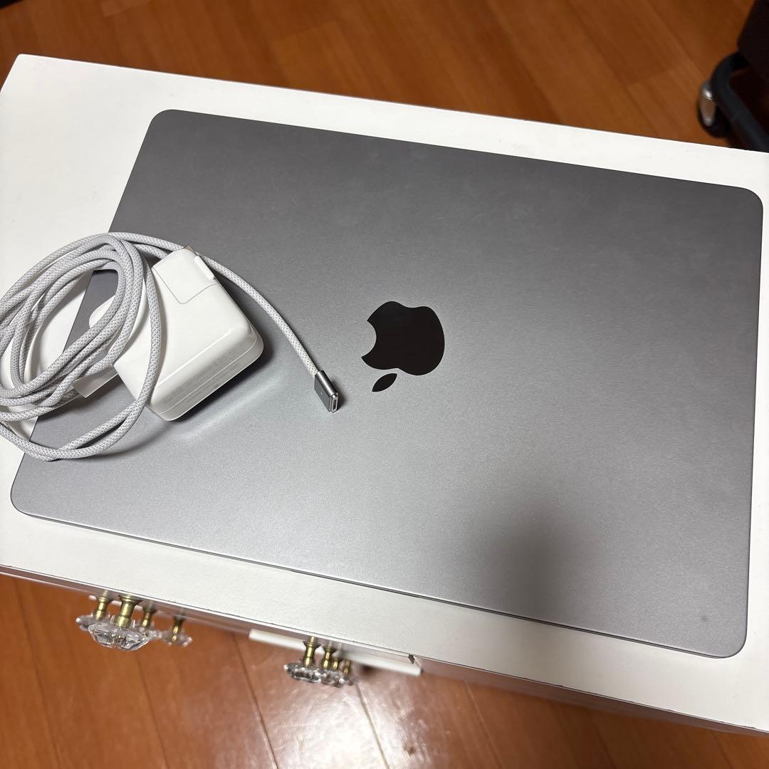 MacBookAir 13インチ M3 2024 8GB 256GB