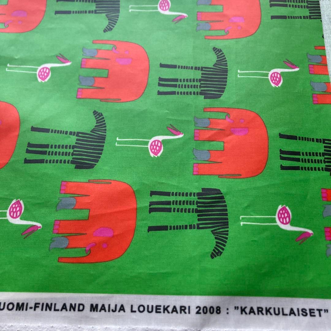 マリメッコ　PVC生地　KARKULAISET