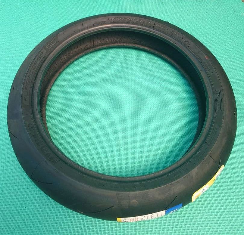 【v_6_4000cc_no_1】新品 ピレリ スーパーコルサV3 SC1