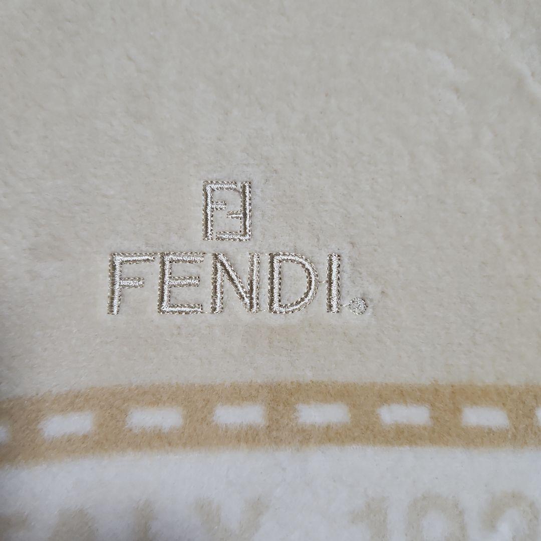 FENDI　フェンディ　綿毛布