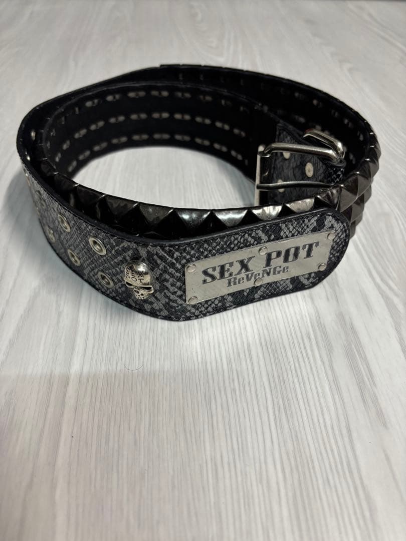 スタッズ　ベルト　SEX POT Revenge パイソン　鋲　ロックンロール