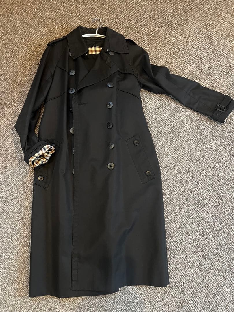 ブラック トレンチコート チェック裏地