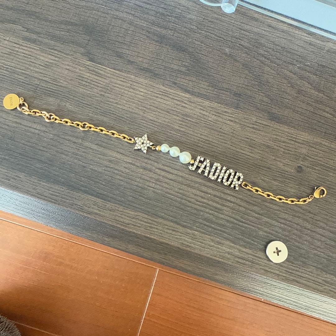 JADIOR 星形チャーム ブレスレット