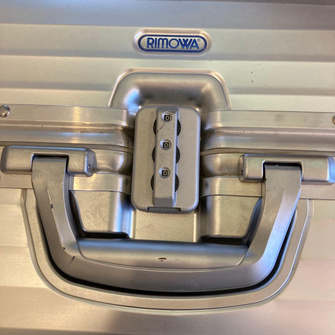 リモワ　RAMOWA 4輪　サイドハンドル　104リットル