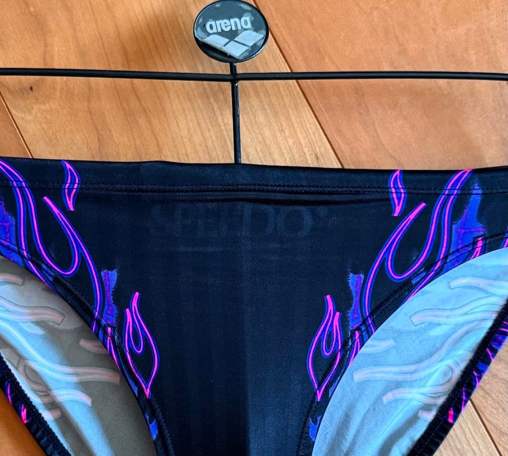 【美品】SPEEDO / アクアブレード / ブラック Lサイズ 光沢 競パン