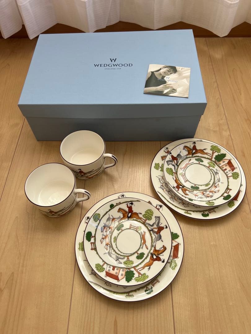 コールポート ハンティングシーン トリオ カップ&ソーサー デザートプレート