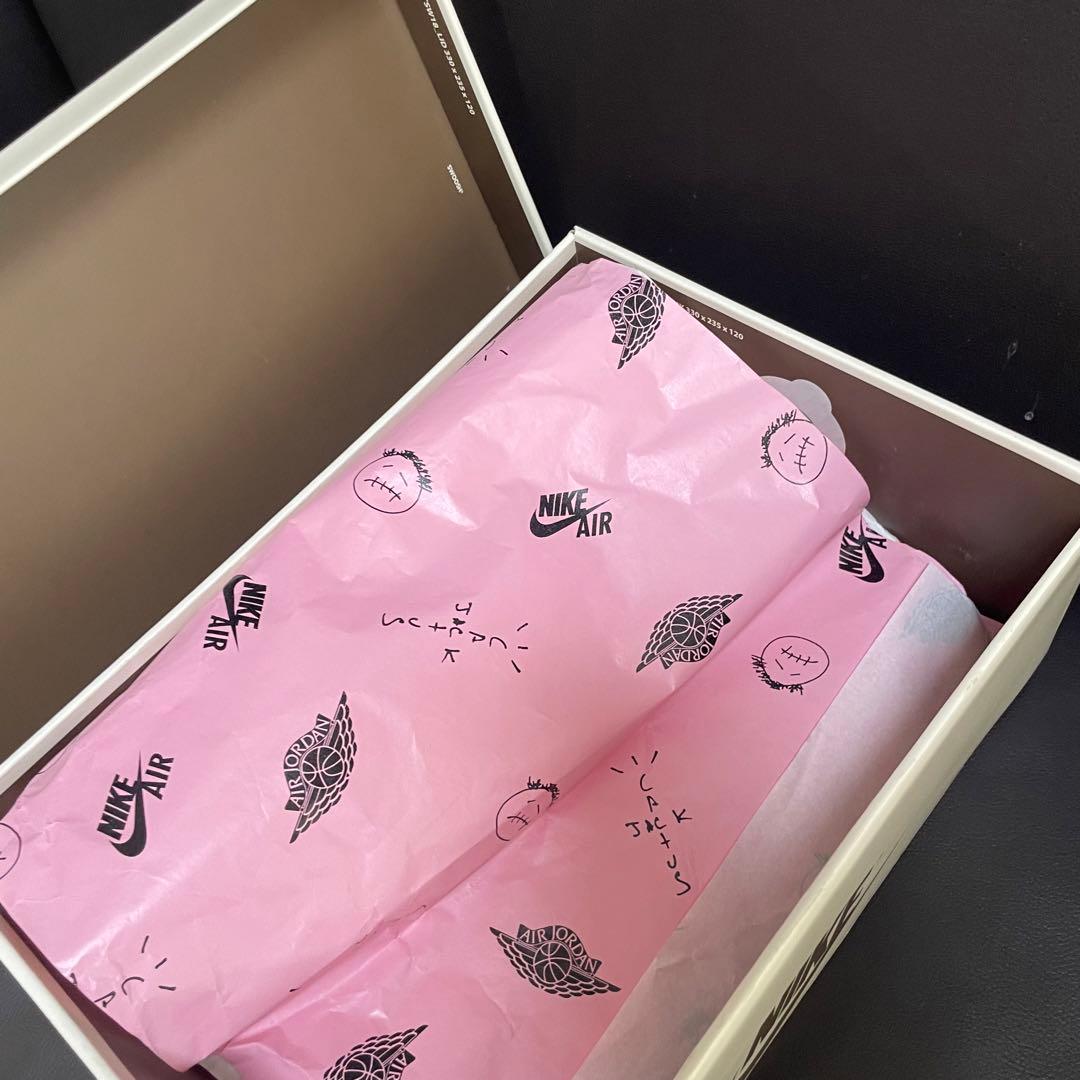 靴 Travis Scott Nike Air Jordan 1 Canary 28