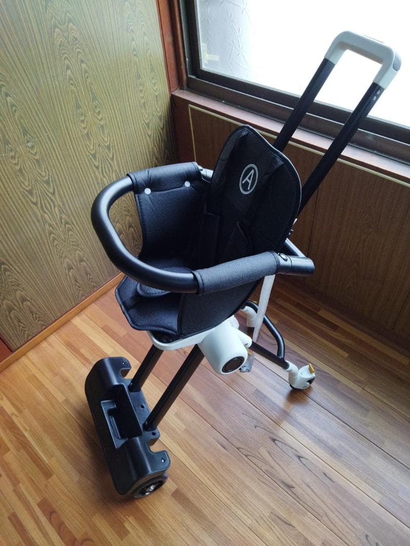 ChicCarry 子供が乗れるキャリーケース（白）未使用