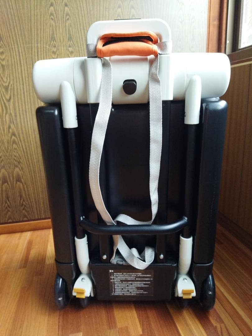 ChicCarry 子供が乗れるキャリーケース（白）未使用