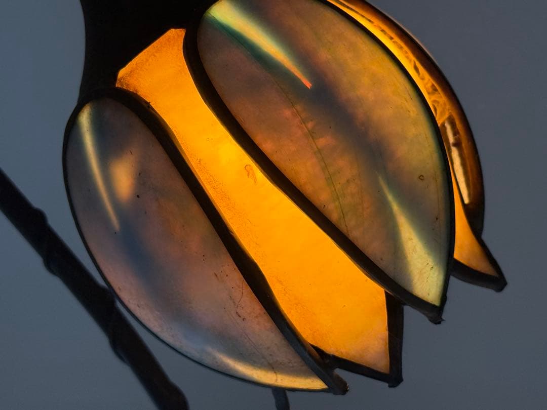 ステンドガラス　ルームスタンド　花蕾　インテリア　送料込み251022