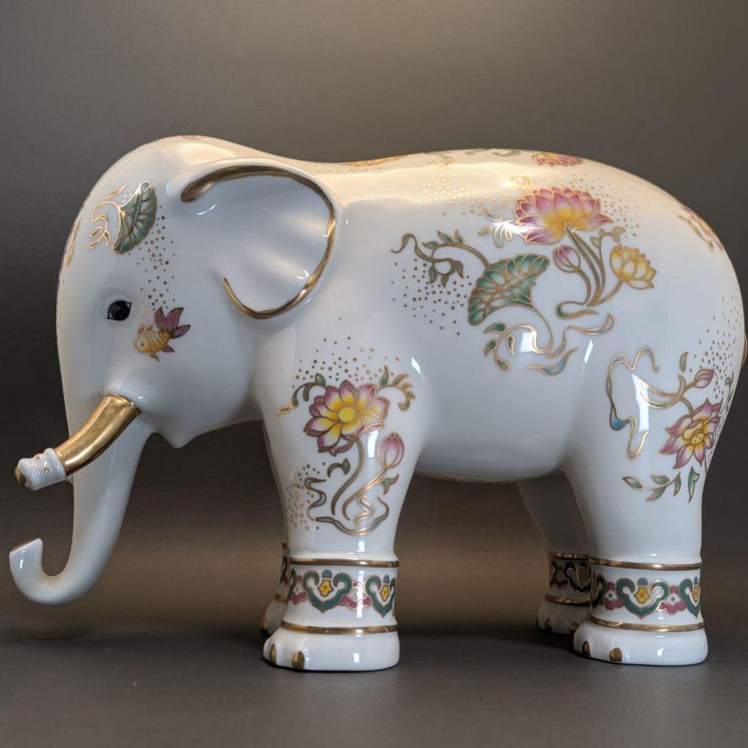フランクリン・ミント 1989年 皇室の叡智の象 手描き磁器 白象 蓮の花 金彩