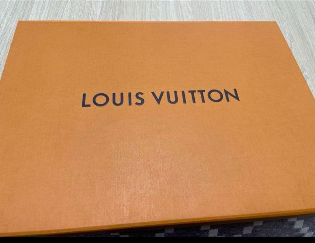 新品未使用　ルイヴィトン　ニット　マフラー　手袋　帽子　3点セット