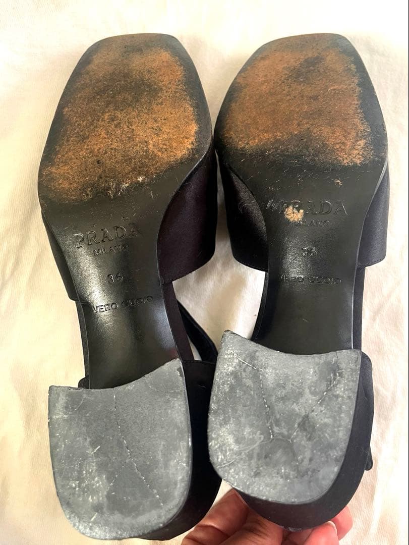 PRADA ブラック サテン ハイヒール　archive90s