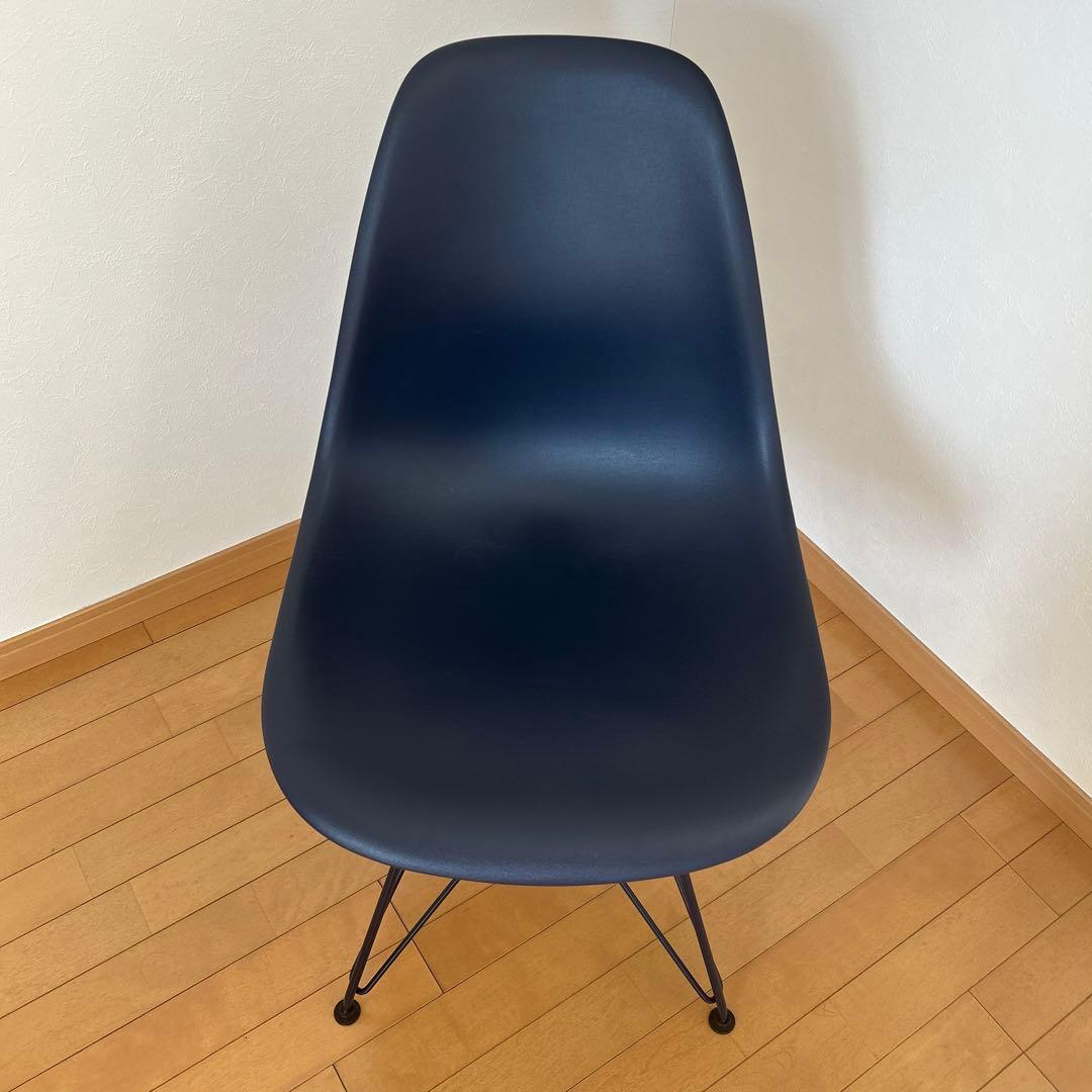 ネイビー エッフェルベース チェア