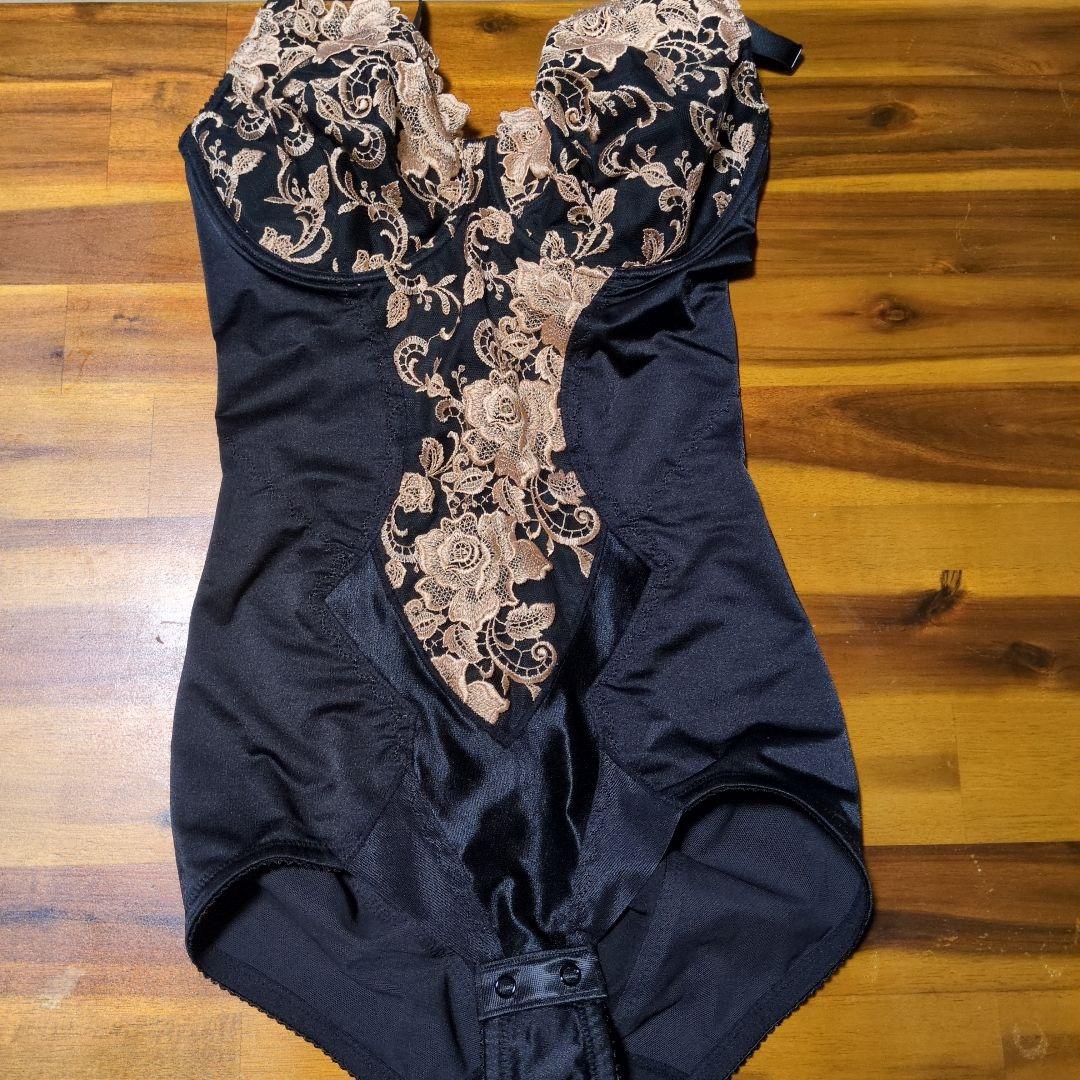 ノエビア　ボディスーツ　E75L