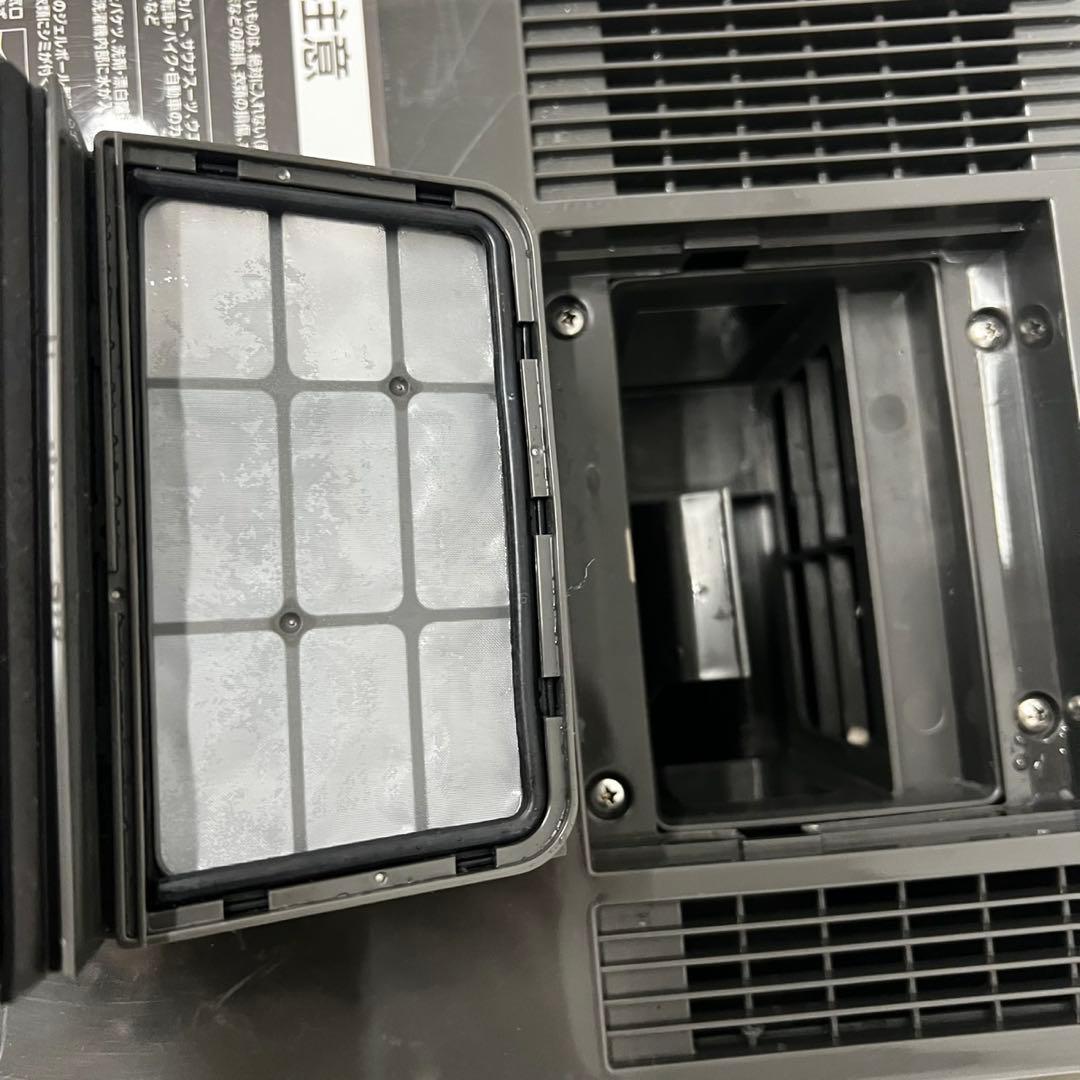 4⭕️ドラム式洗濯機　23年　乾燥　8キロ　黒　綺麗　安い　アイリス　設置無料