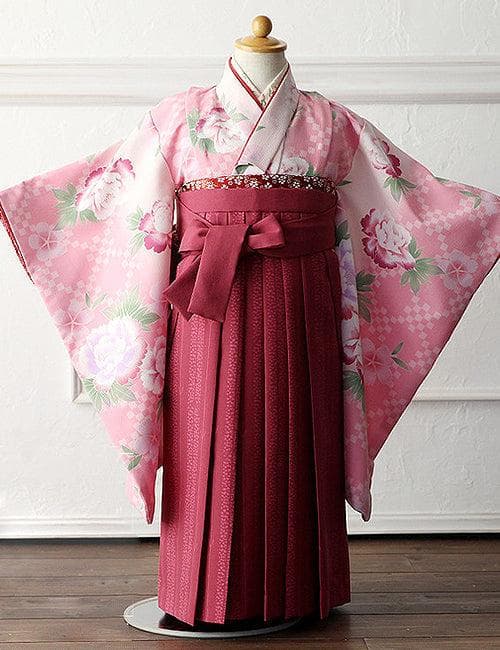 七五三　女の子　３歳　着物　袴　ピンク　エンジ