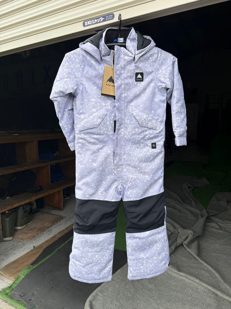 burton キッズワンピース サイズ5 107から117センチ 新品未使用