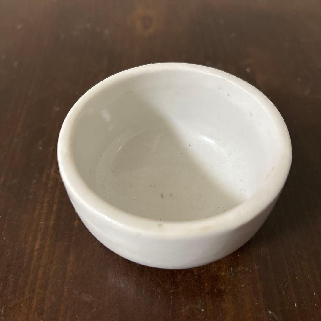 李朝　日帝時代　白磁ぐい呑み　筒盃　骨董　アンティーク　秦秀雄　白洲正子