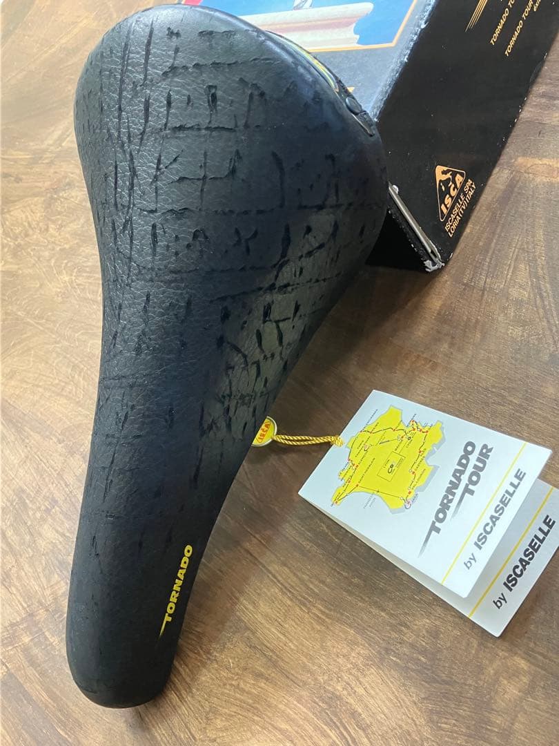 ISCASELLE TORNADO TOUR トルネードサドル　　　　AA21