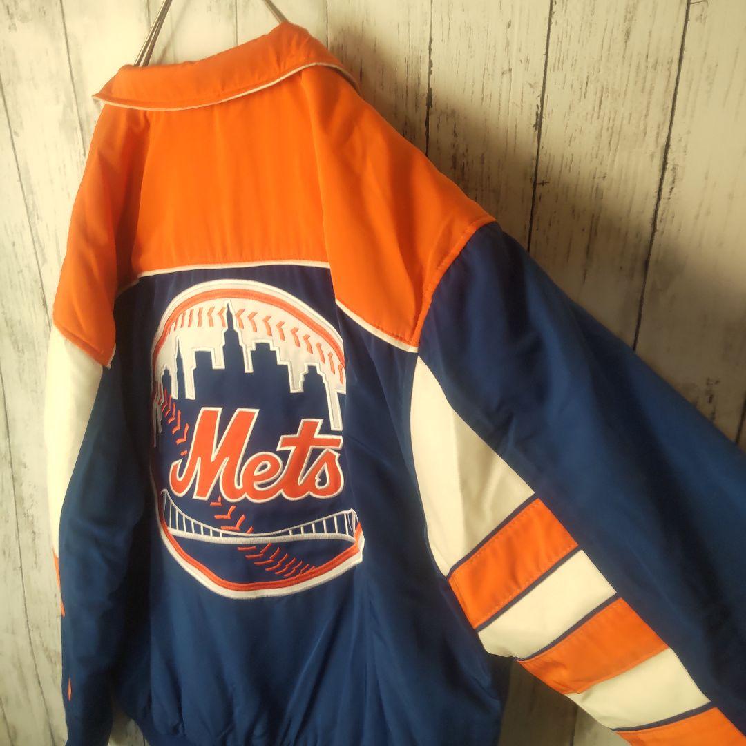 MLB メッツの刺繍ビッグロゴが映えるリバーシブル仕様の合皮スタジャン古着 XL