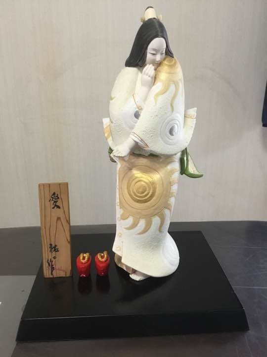 小副川祐二作の博多人形