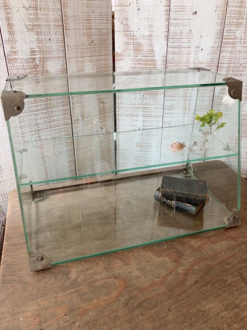 ヴィンテージ　飾り棚　コレクションケース