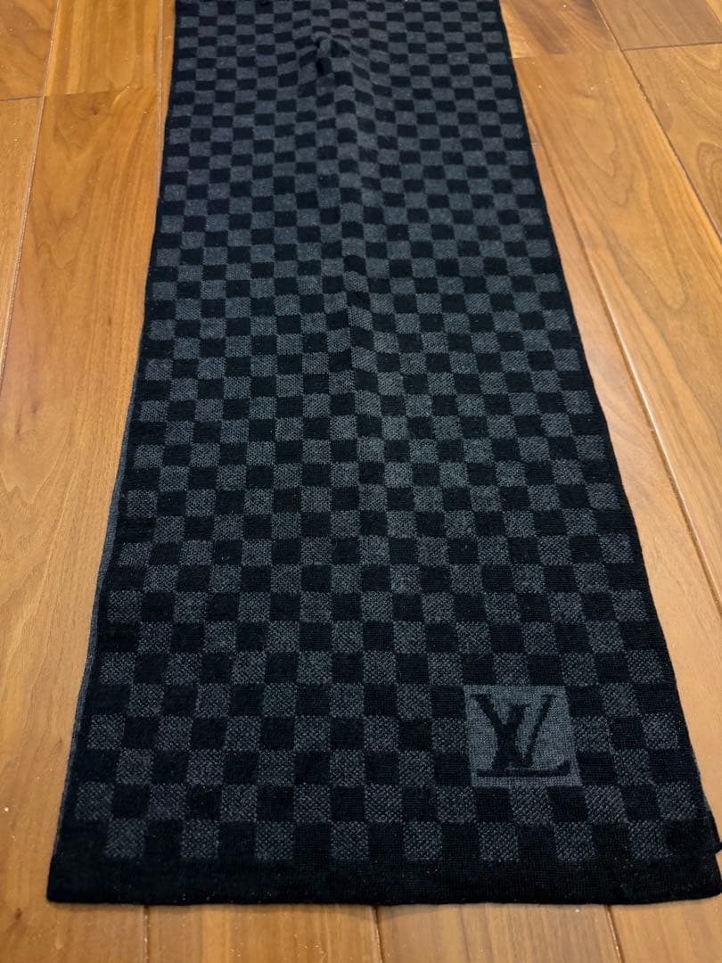 ルイ・ヴィトン ダミエマフラー ブラック