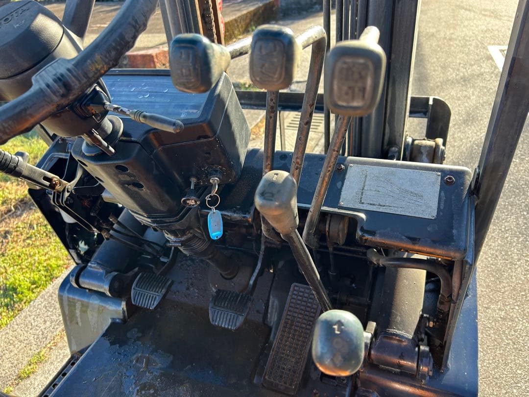 宮崎　トヨタ　フォークリフト 1.5トン　リフト サイドシフト付き　動画あり