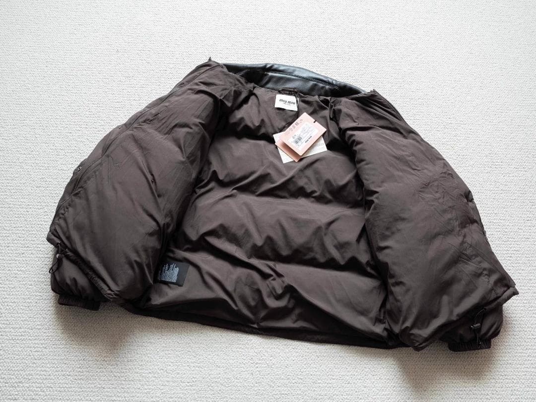 MIU MIUオーバーサイズ ダウンジャケット ブラウン