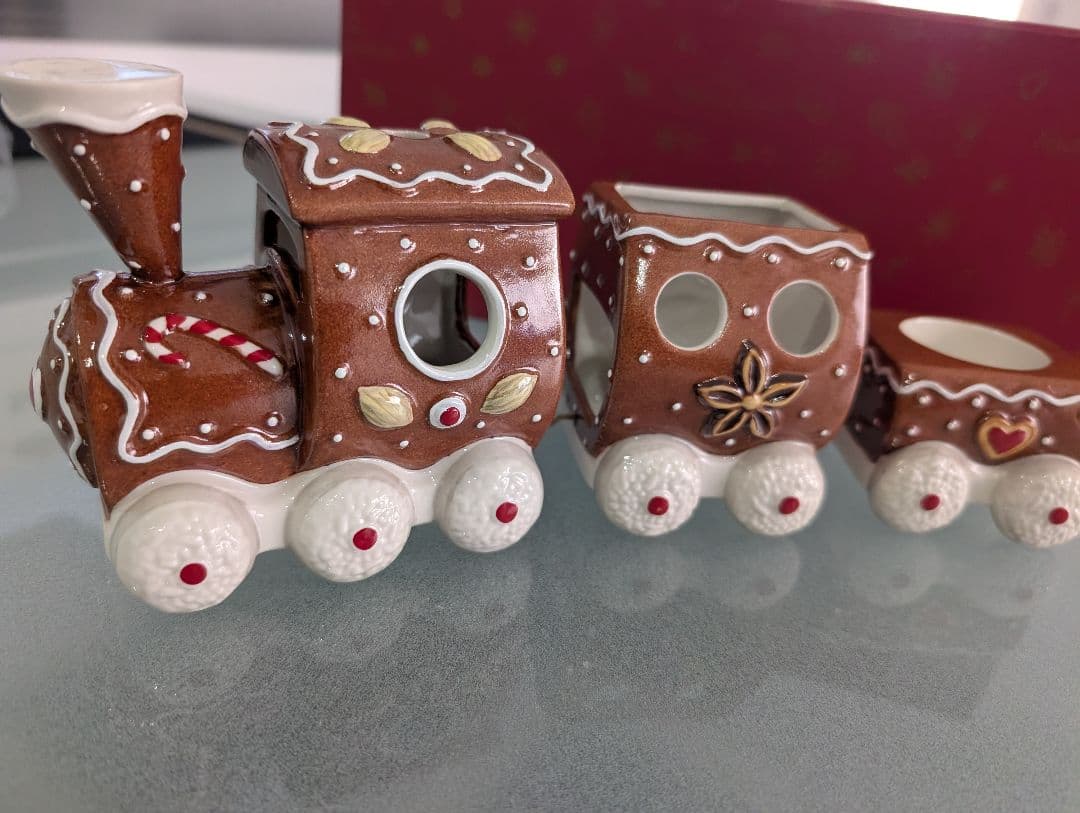 ビレロイ＆ボッホ　Villeroy＆Boch　クリスマス　陶器　列車　お菓子