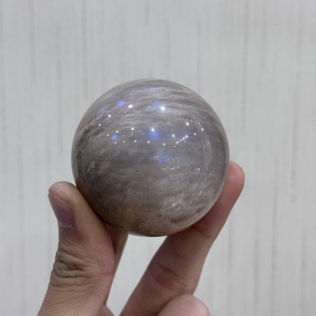 天然石ムーンストーンのでスフィア　丸玉　置物G.271