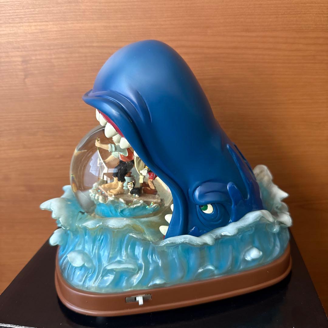 さ*)様 ディズニーストアジャパン25周年　ピノキオ　スノーグローブ　スノードー