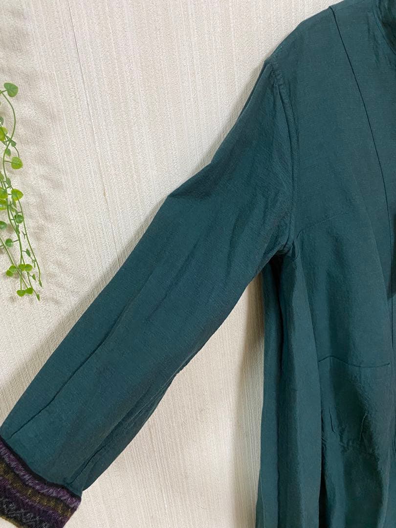 【新品・未使用、タグ付き】エムアンドキョウコのリバーシブルコート　緑　黒