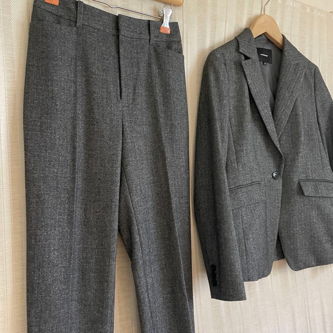 専用！美品LAUTREAMONT秋冬物ストレッチテーパードパンツスーツ38,36