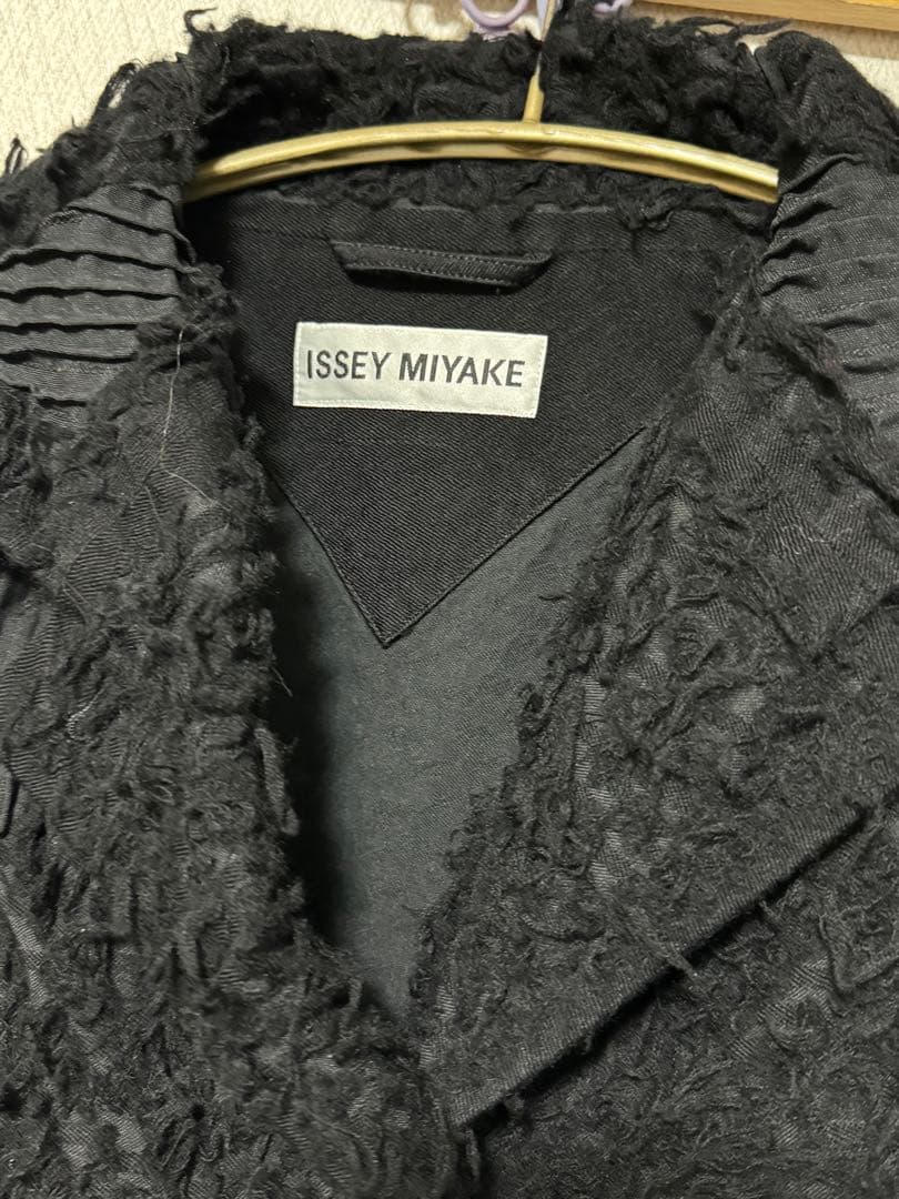 う*い様 ISSEY MIYAKE　プリーツ切り替えコート