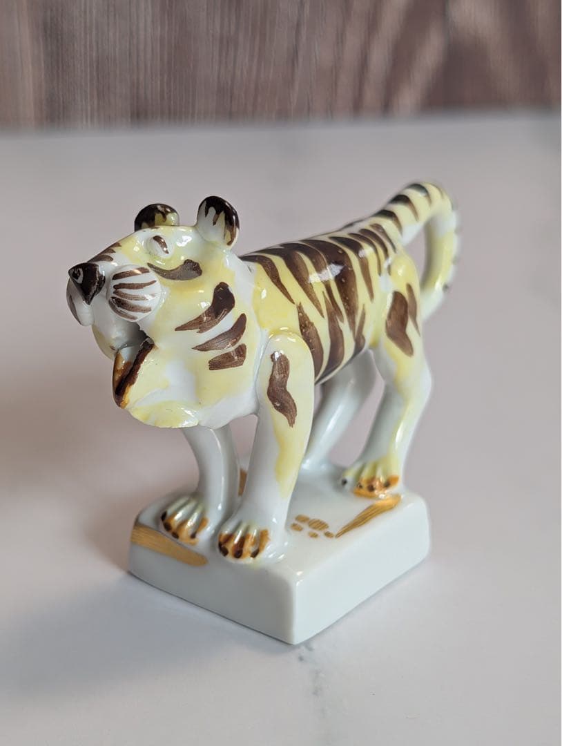 【Meissen マイセン】干支シリーズ　手びねり　フィギュリン　寅　トラ　置物