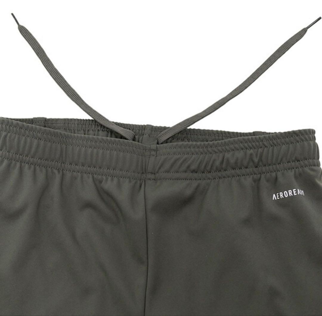 レアルマドリード25/26シーズン　トレーニングセットアップ　Lサイズ